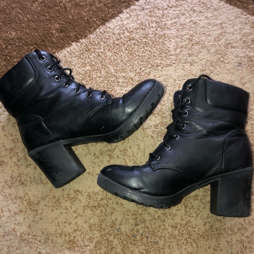 Combat boot heels